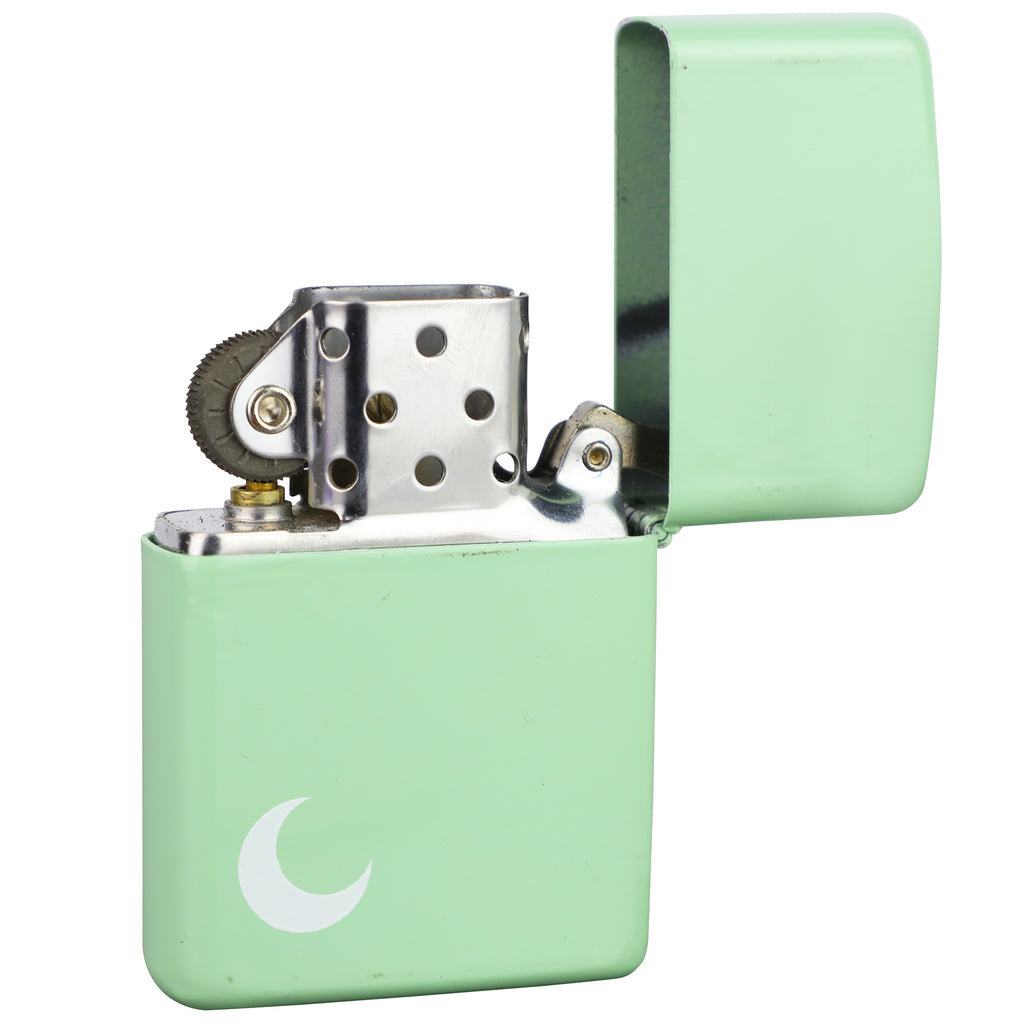 Metal lighter green