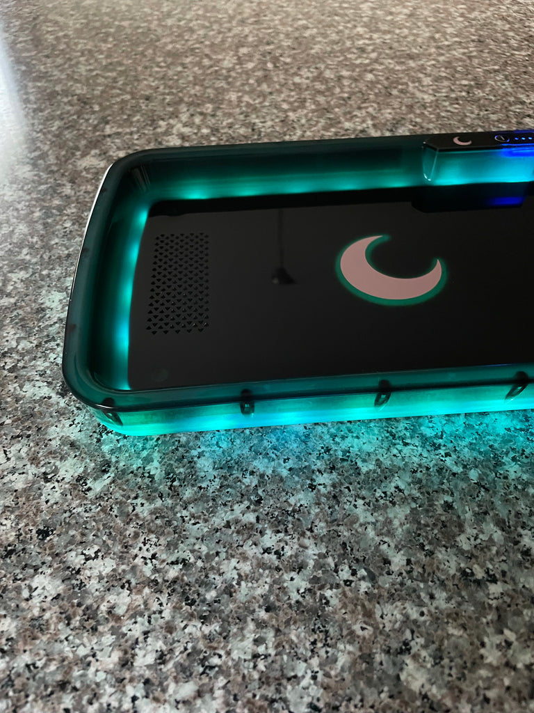 LED rolling tray with USB plug-in